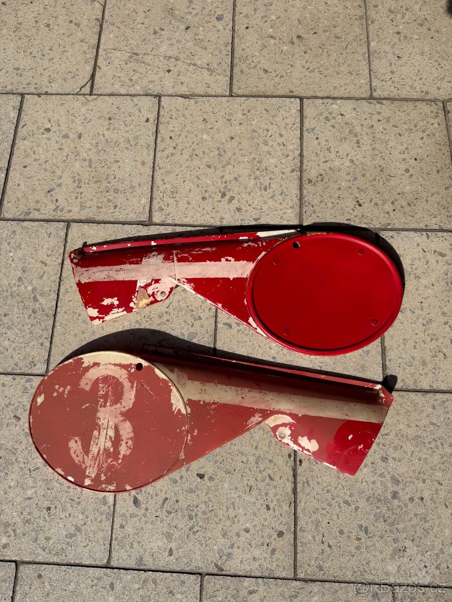 Plastové bočnice ČZ