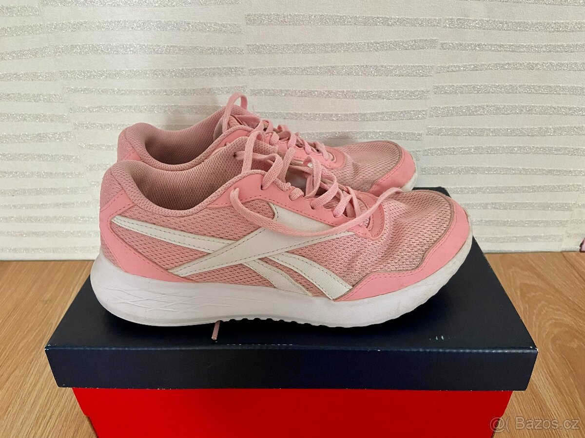 Dívčí sportovní boty Reebok - velikost 37