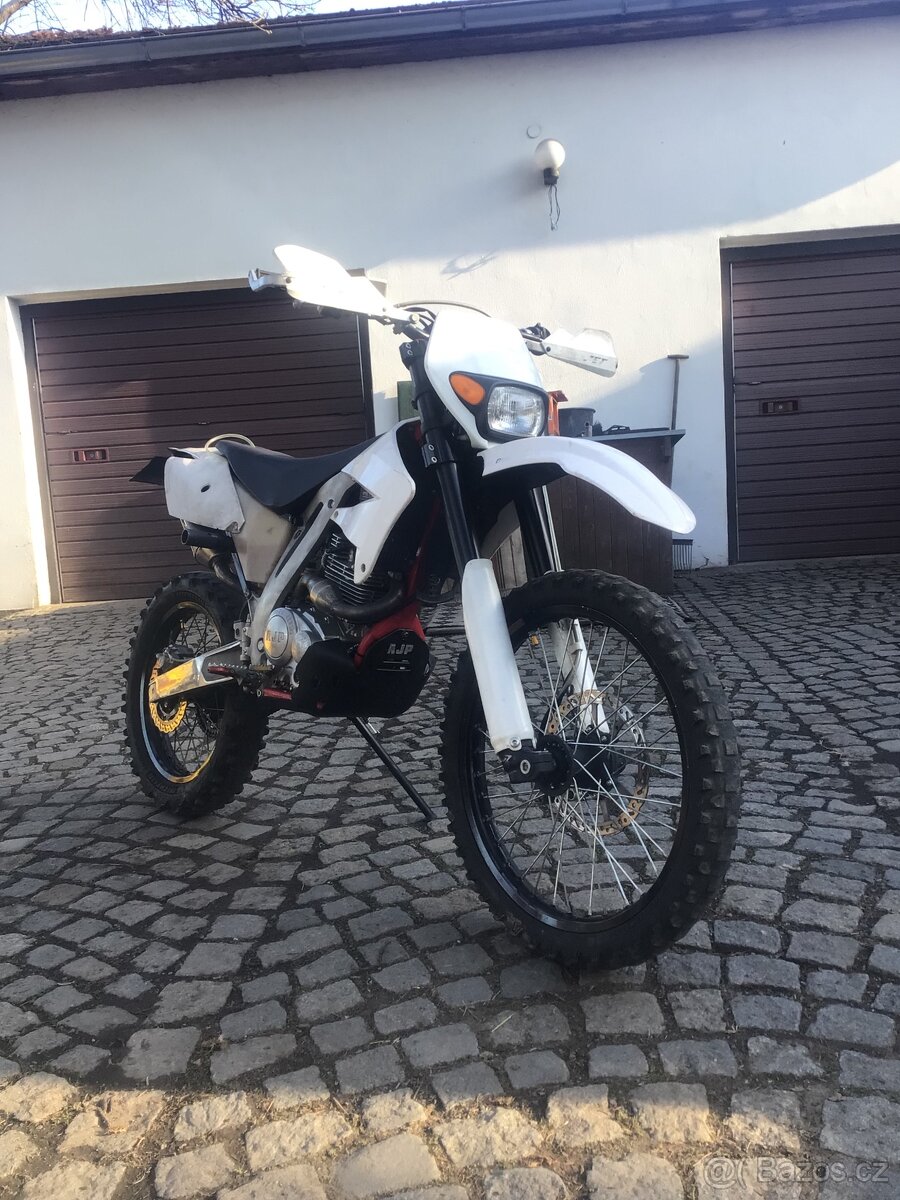 Ajp 125 se swap motorem z 240