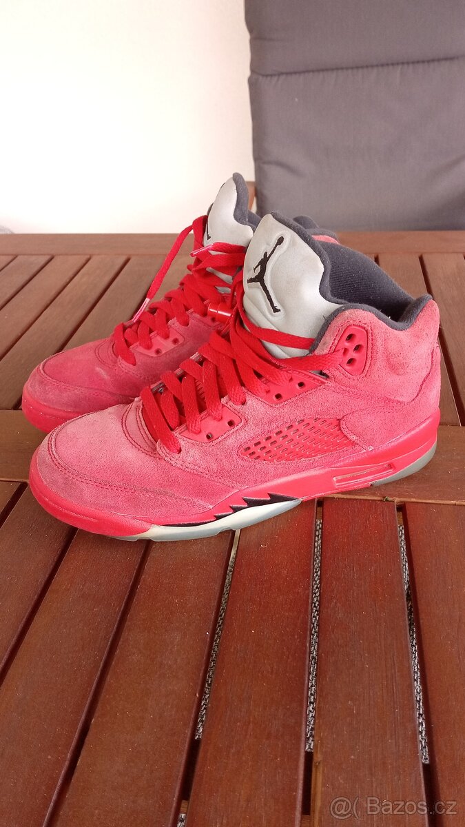 Air Jordan Retro 5 University Red