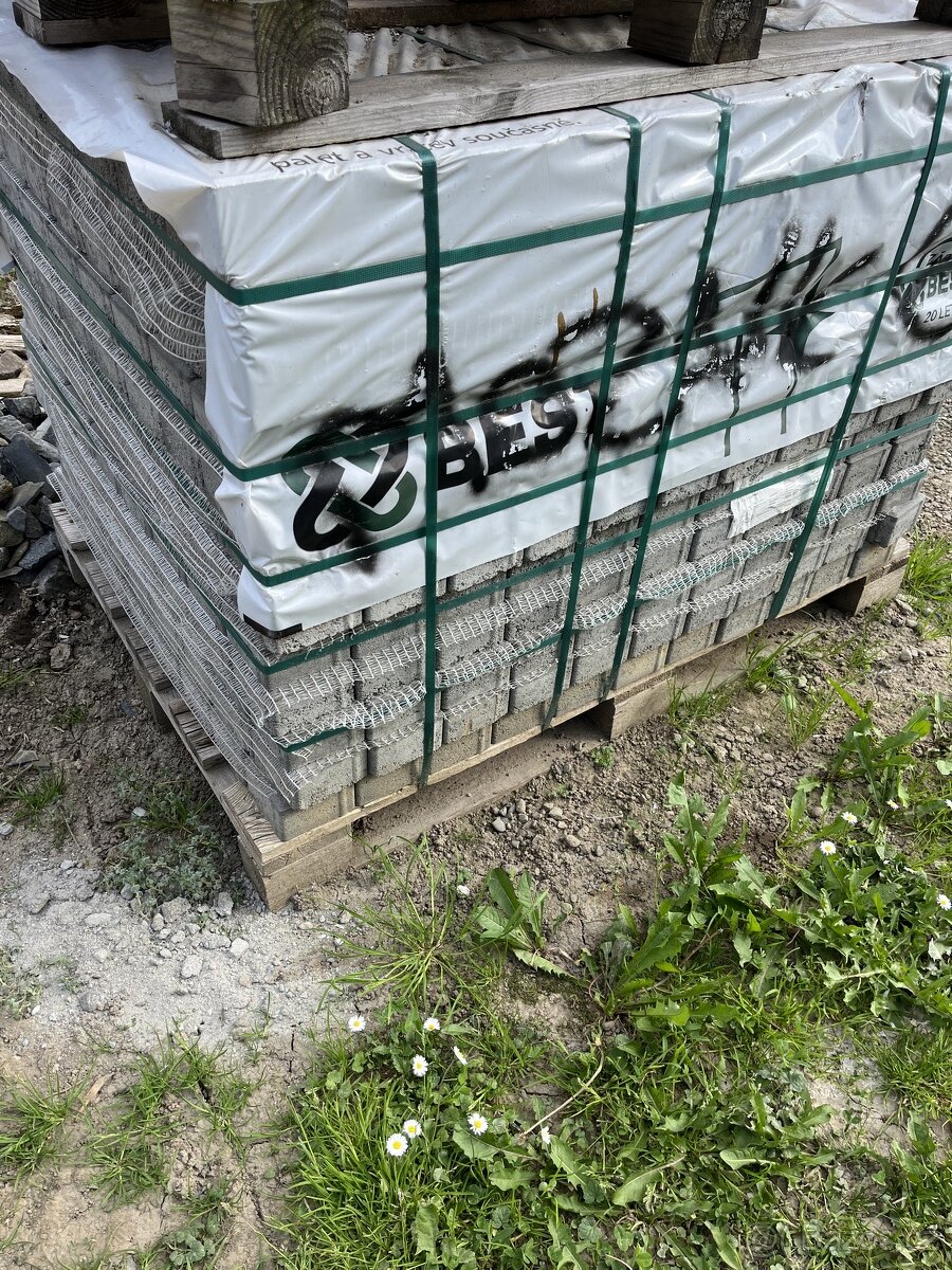 Prodám zámkovou dlažbu Best Mozaik