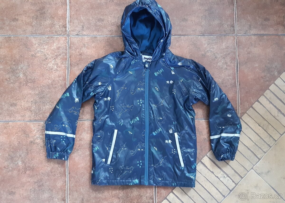 Nepromokavá bunda vel. 122/128