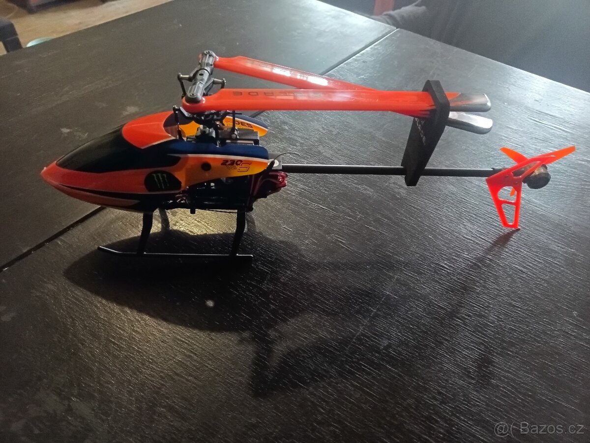 Profi RC Acro vrtulník Blade 230S