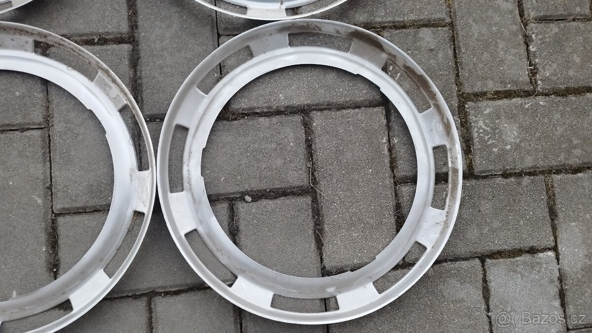 Škoda 110r 100 1000mb mezikruží kol zánovní/Nové