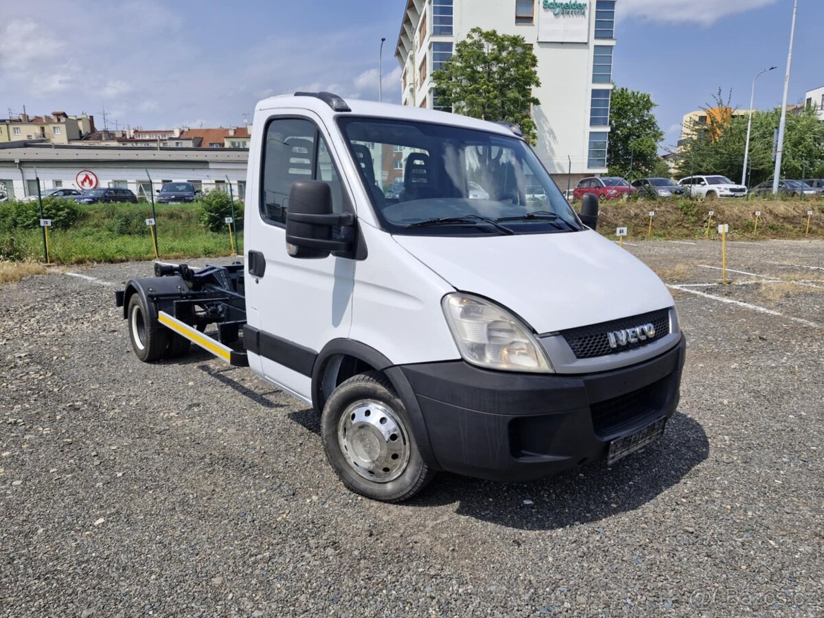 Kontejnerové Iveco daily do 3,5 t