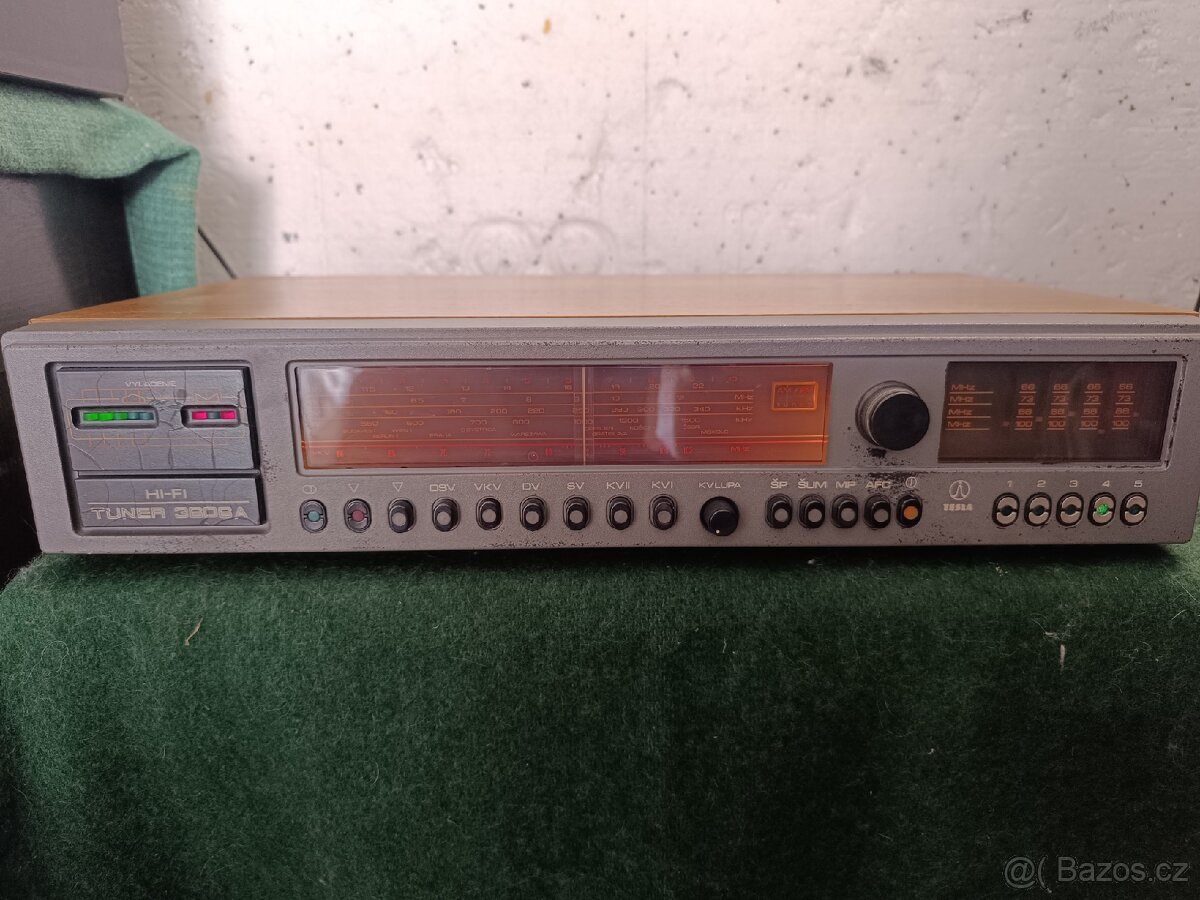Retro stereo HiFi tuner Tesla 3604 A
