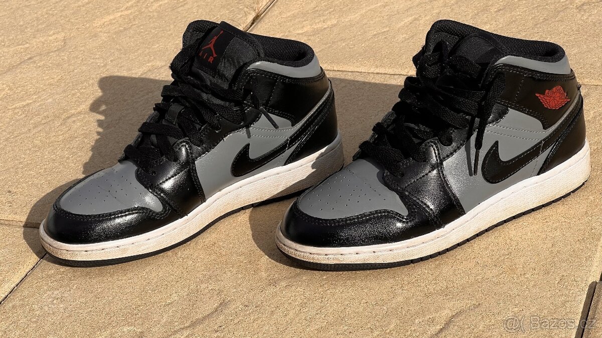 Nike Jordan 1 Mid Shadow Red 37,5