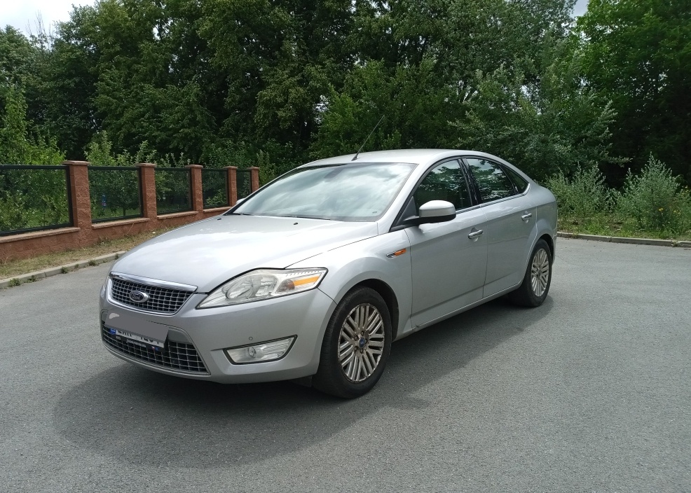 Ford Mondeo 2.0 TDCI 103 kw rv 2009 Ghia