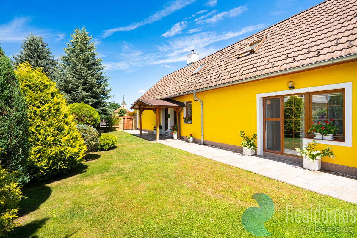 Prodej, rodinný dům 138 m2, pozemek 7758 m2, ostatní stavby