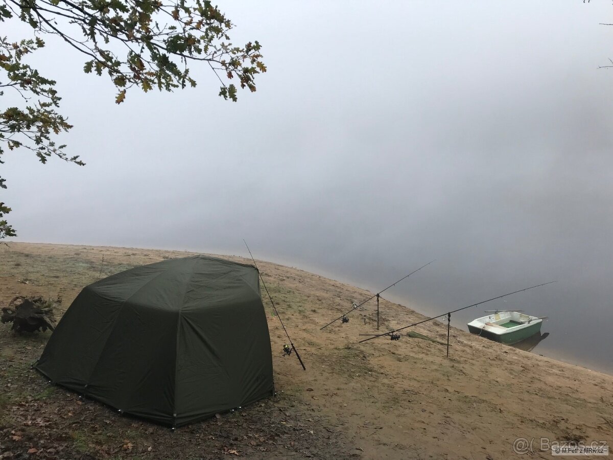 Bivak Sonik AXS bivvy + zimní přehoz