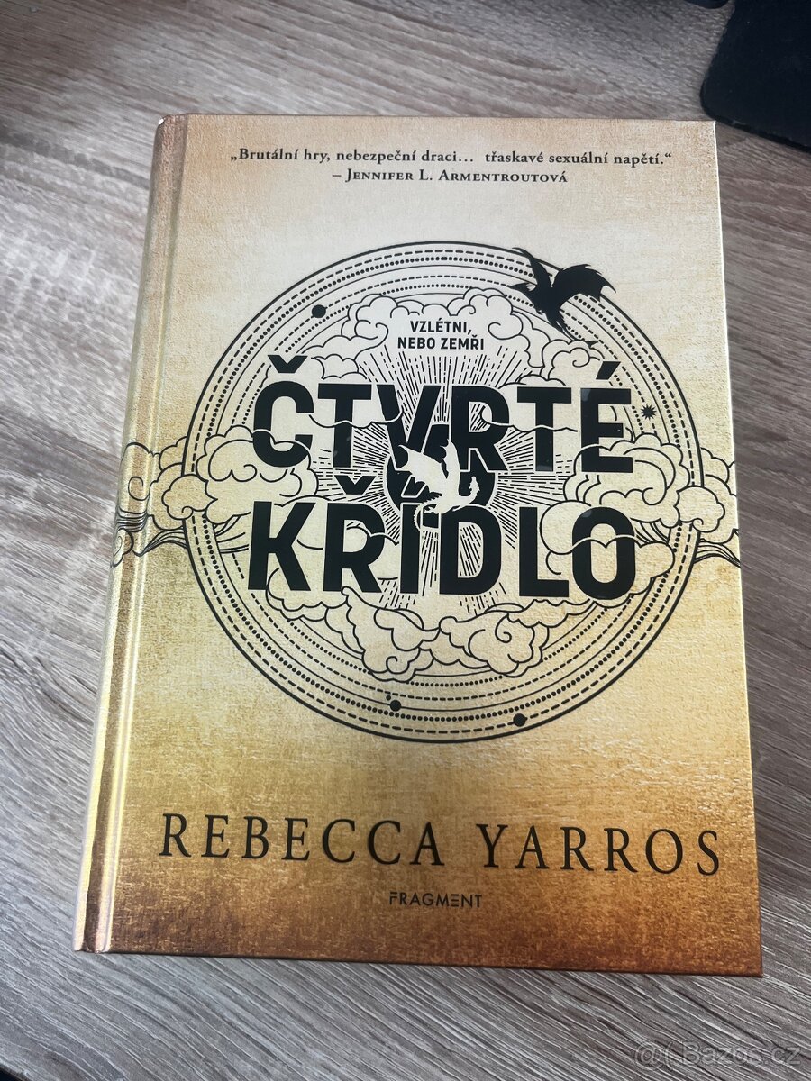 Čtvrté křídlo- R. Yarros