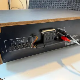 Akai AT-2400 stereo tuner