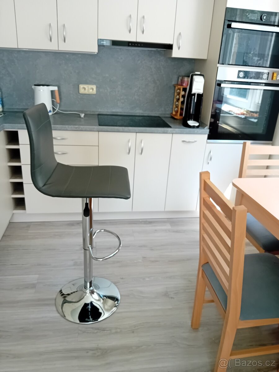 Barové židle