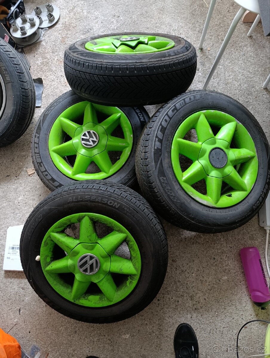 Litá kola VW 13" – s celoročními pneu