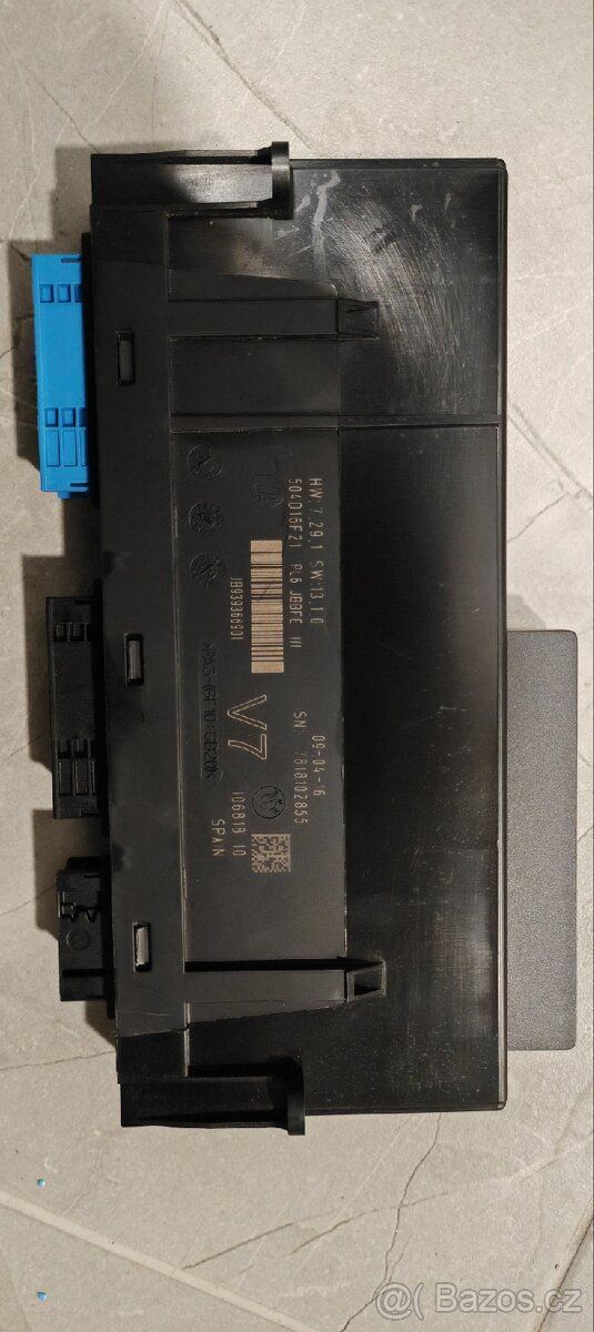 ECU pojistek bmw f10 f11 2016 535d jednotka