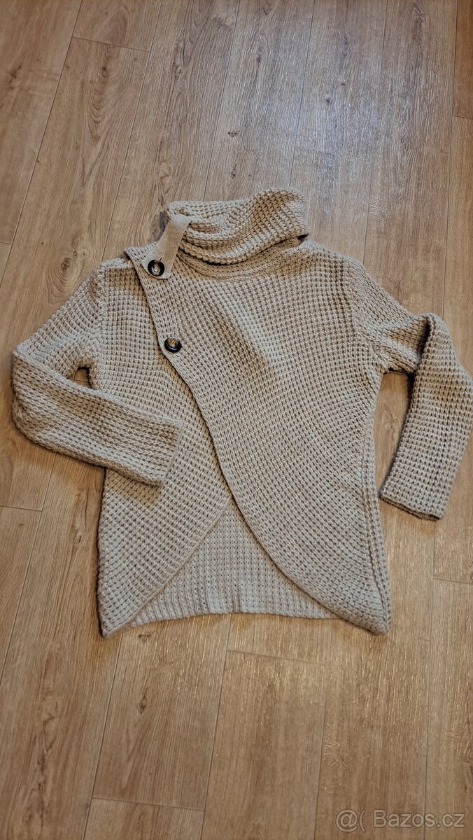 Pletený dámský svetr s knoflíky - béžový