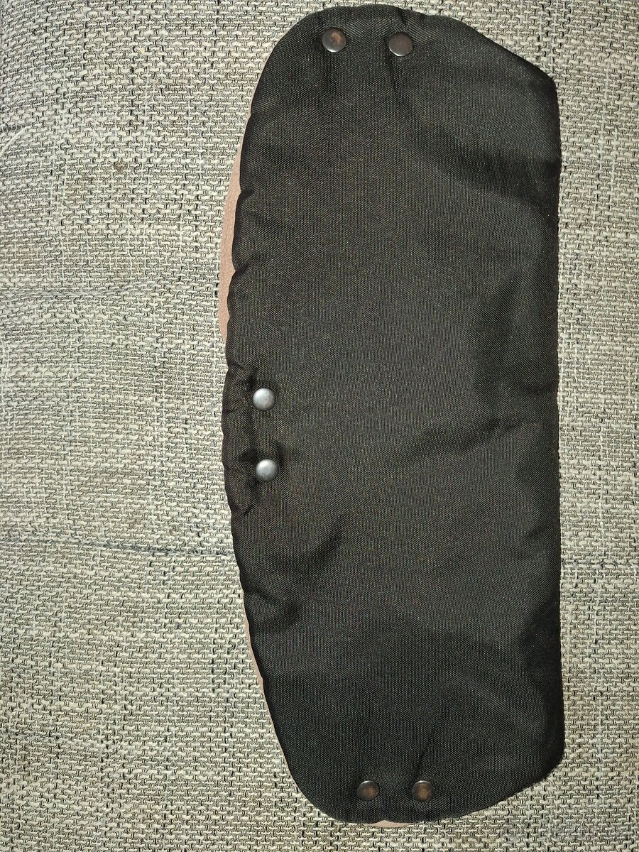 Rukávník na kočárek