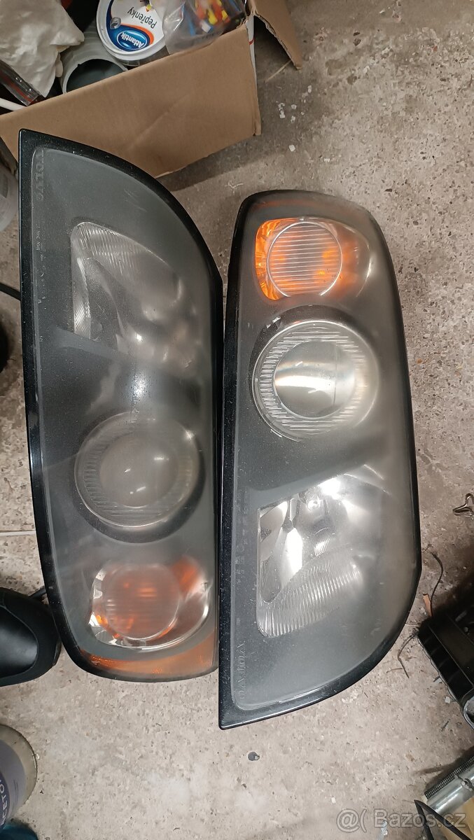 Přední světla Volvo V50 originál, demontované z vozu