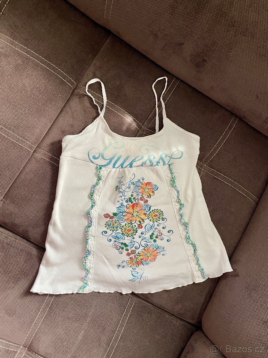 Bílé dívčí tílko/top značky Guess