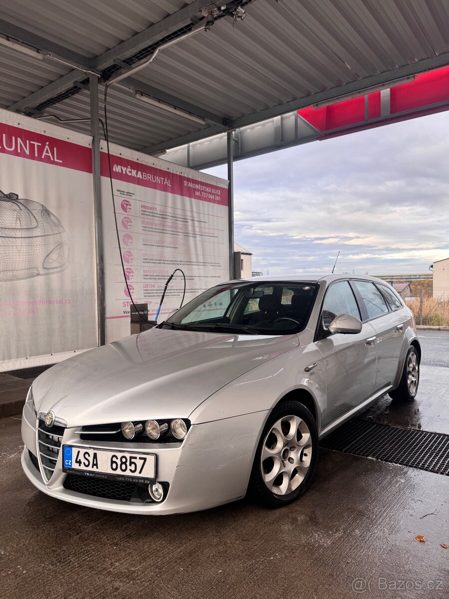 Alfa Romeo 159
