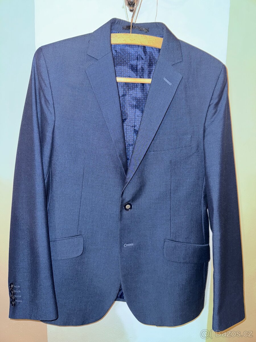 Prodám panský/ chlapecky oblek 170/46