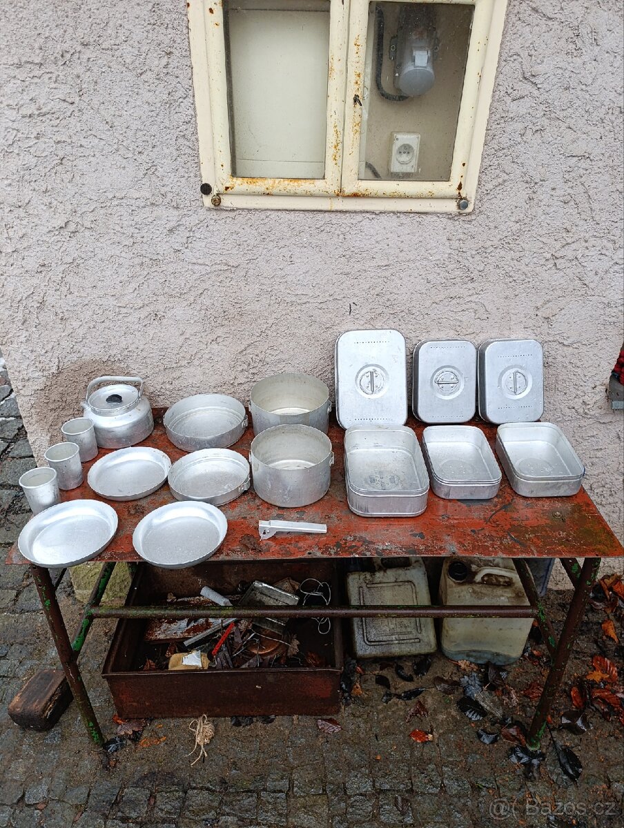 Al, retro jídelní sada - tramp