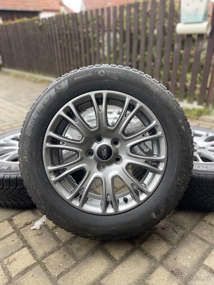 ORIGINÁL Alu Ford R16, 5x108 - TOP STAV, ZIMNÍ PNEU