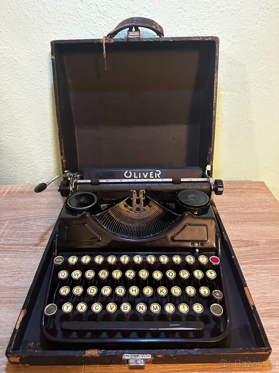 Psací stroj OLIVER