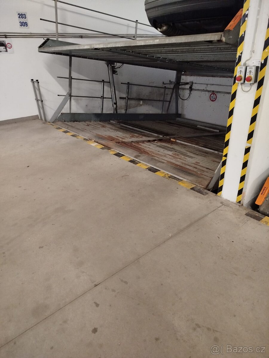 Parkovaci misto, Praha 9, Libeň