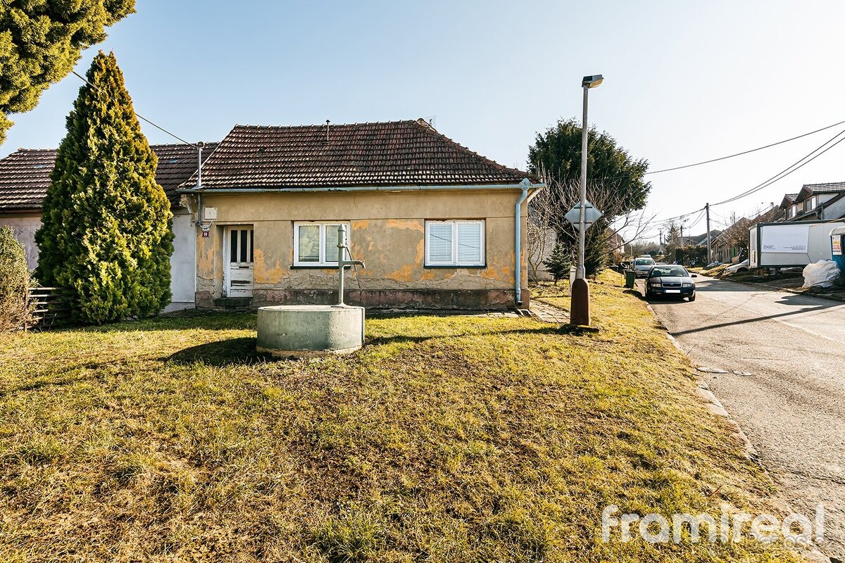 Prodej rodinné domy, 104m2 , pozemek 210m2, Rousínov - Čechy