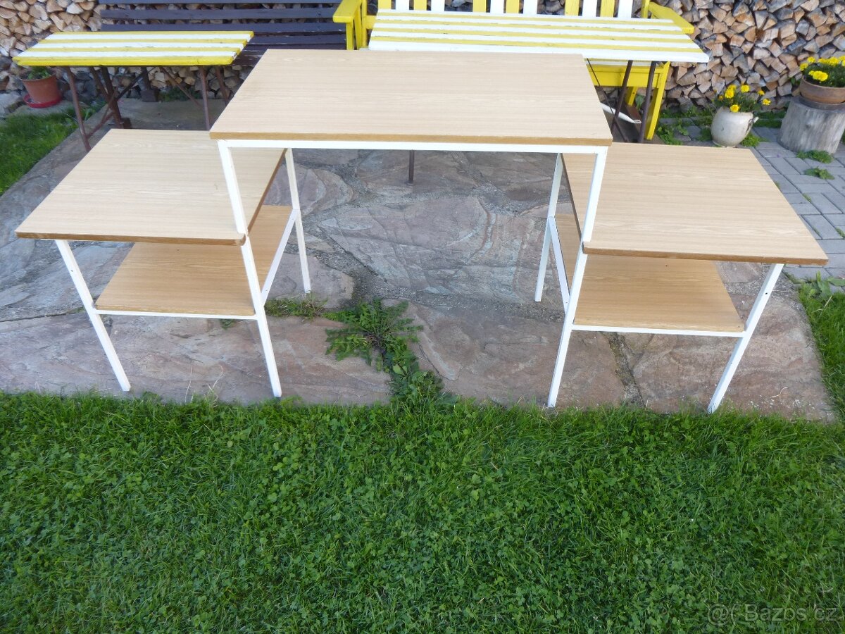 SESTAVA STOLŮ NA ZAHRADU, BALKON apod.