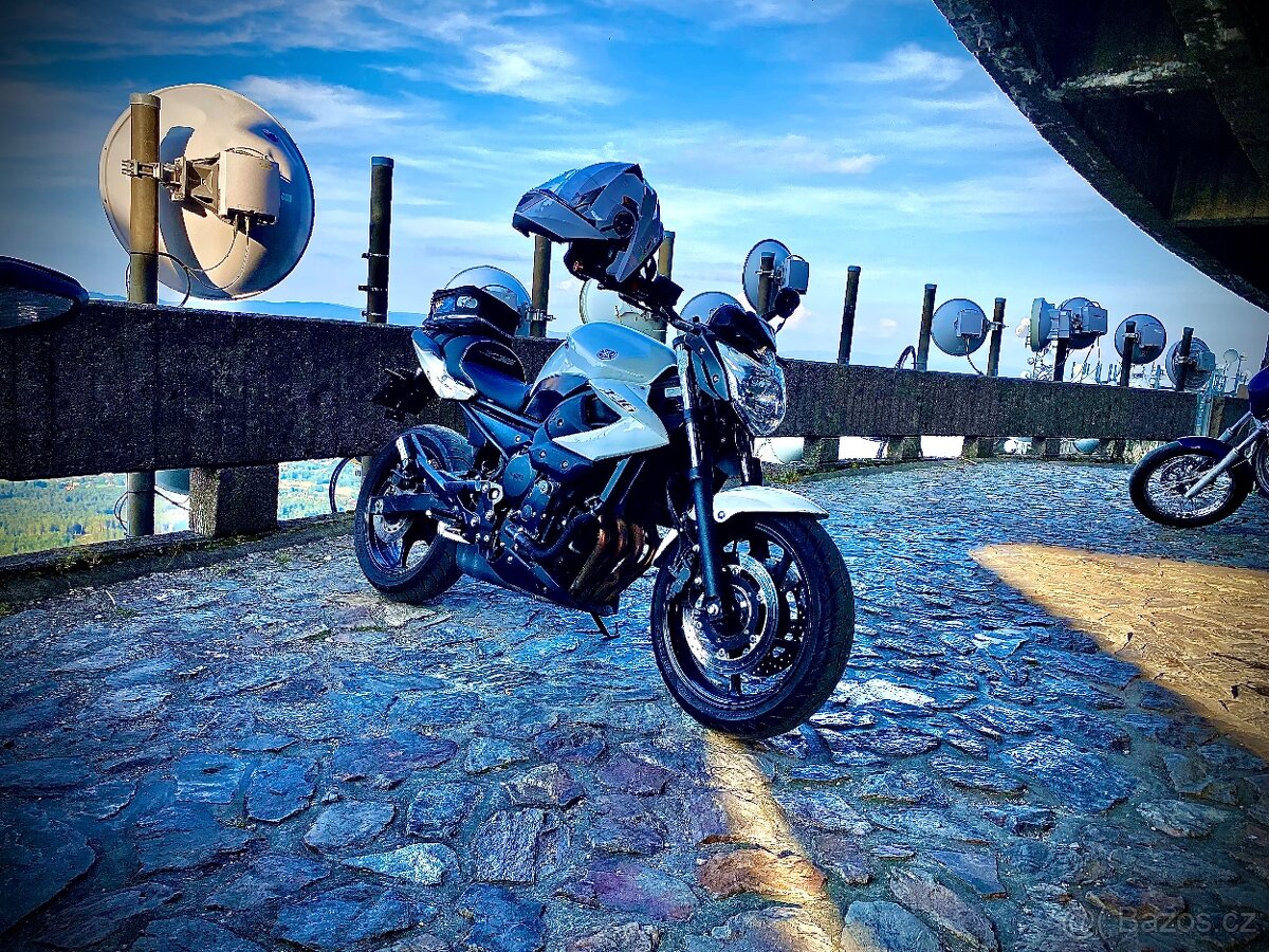 Yamaha XJ6