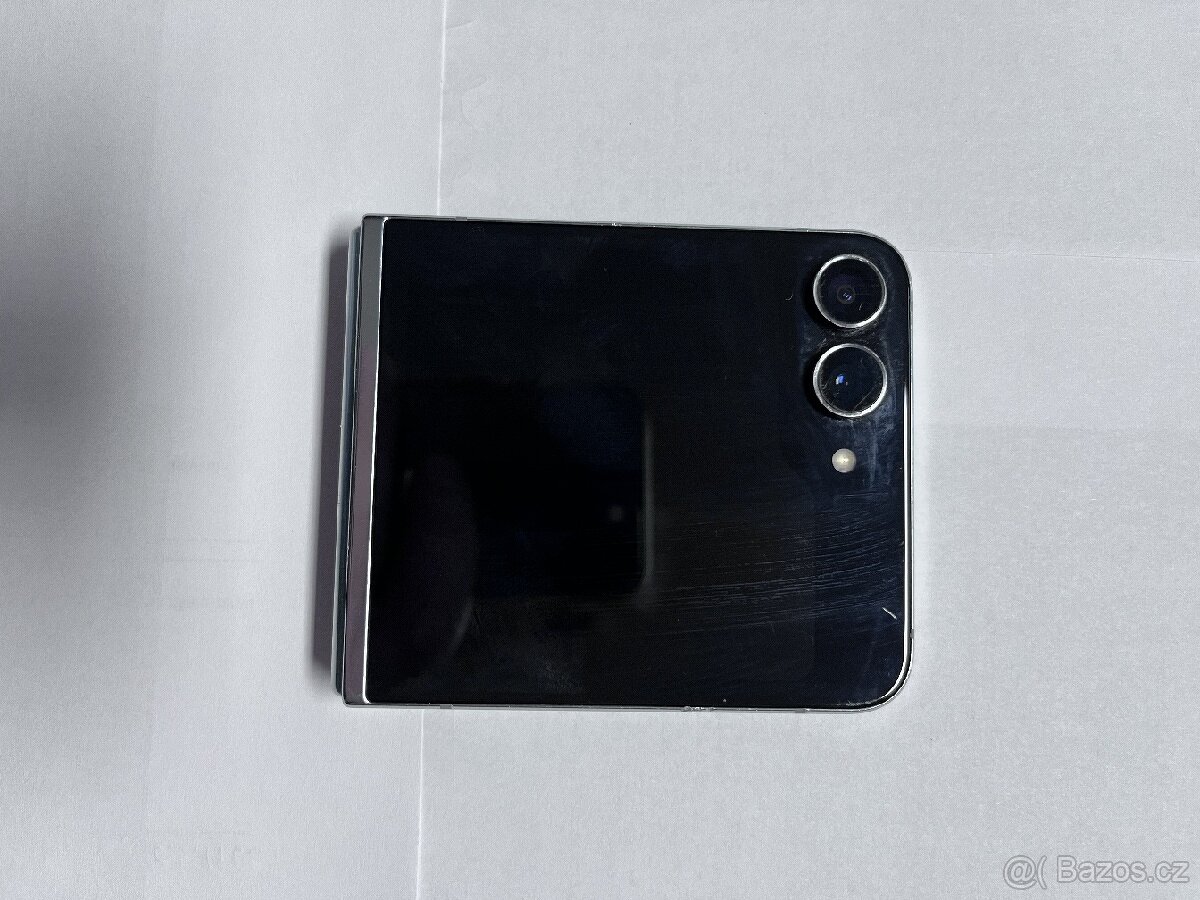 Samsung Galaxy Z Flip 5
