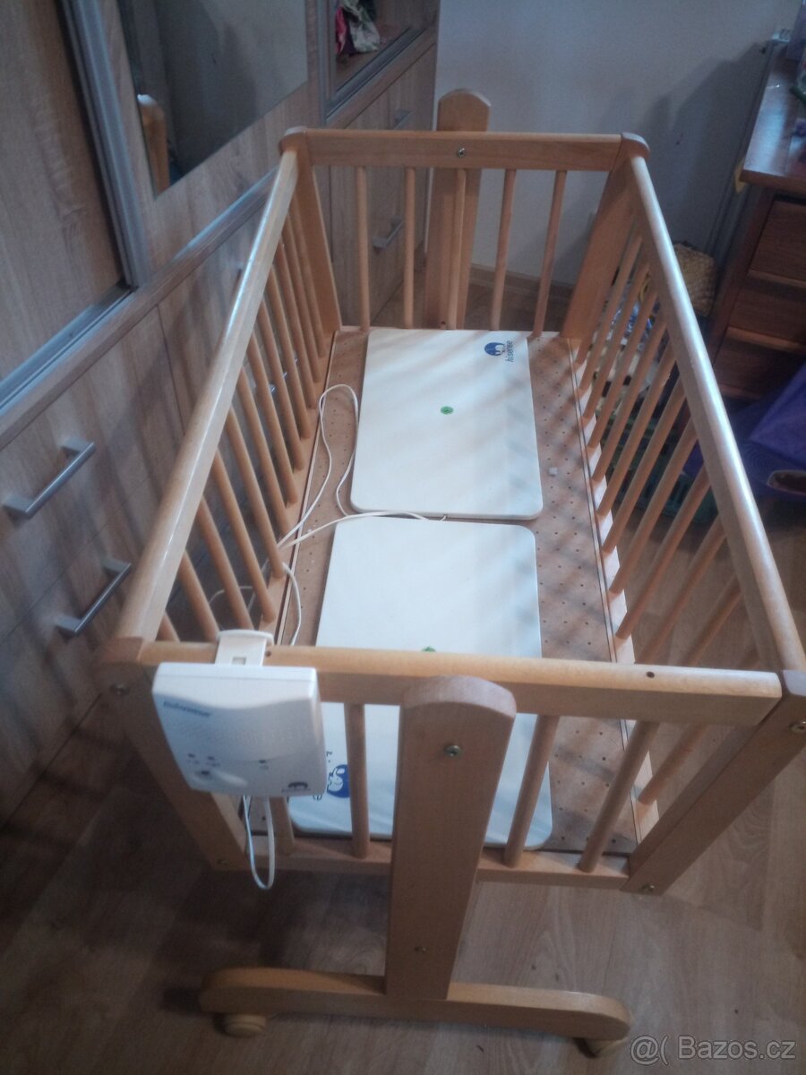 kolébka, postýlka