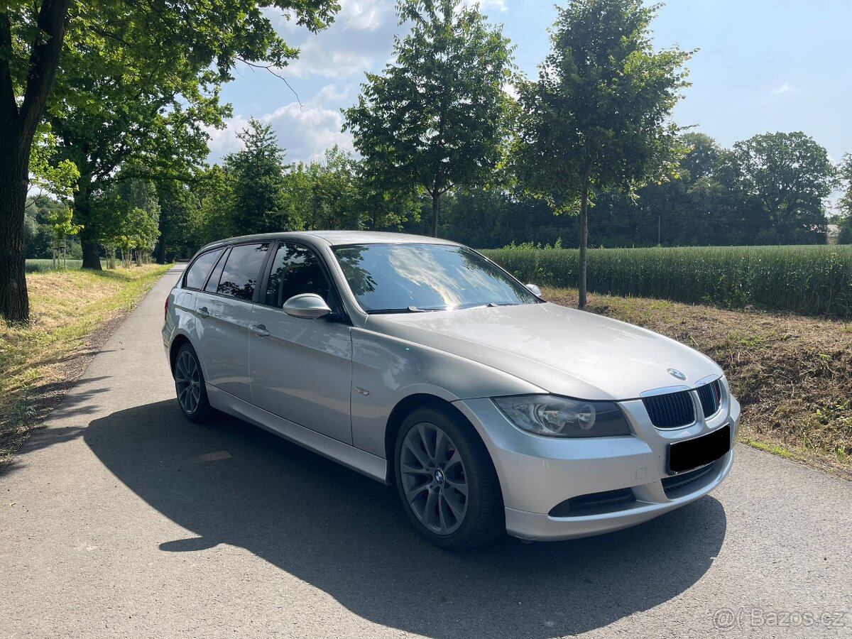 BMW E91 318i