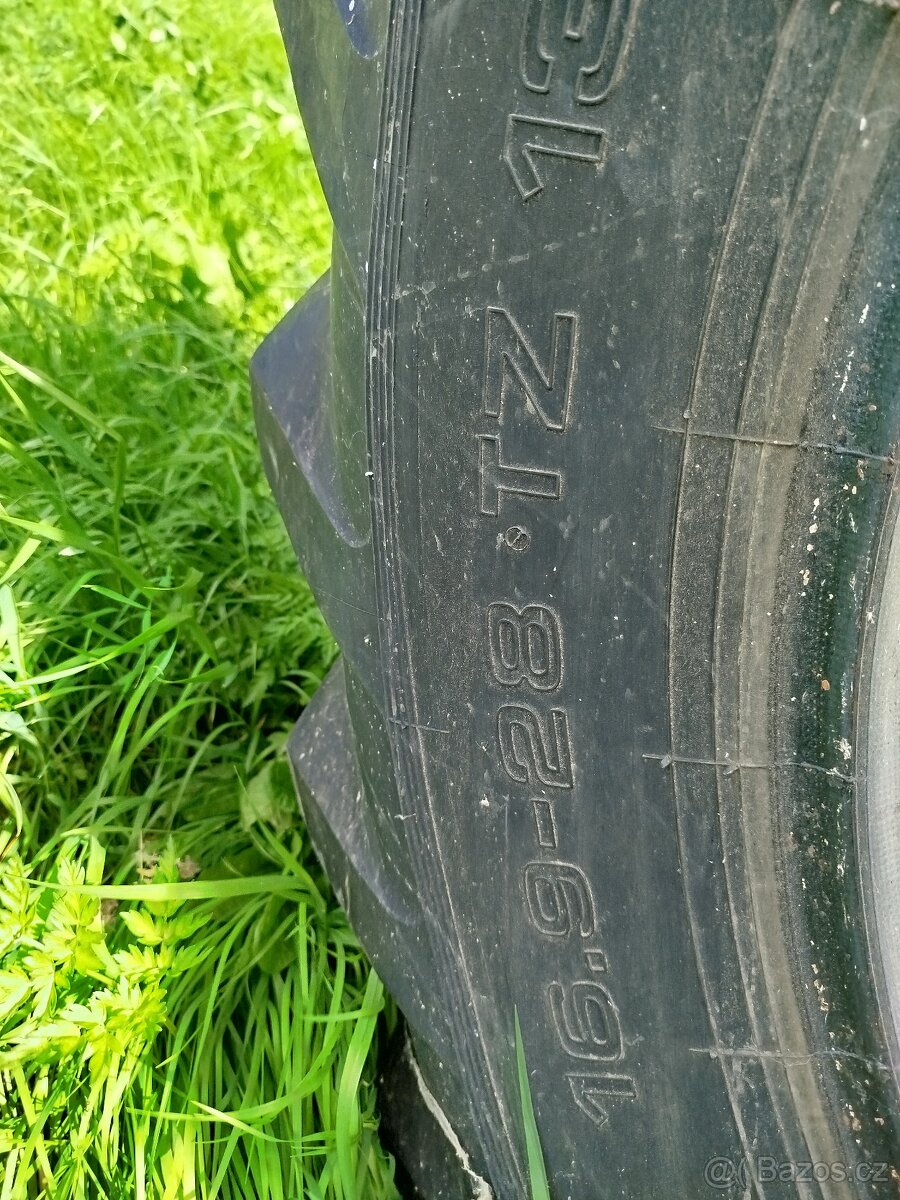Pneu 16,9-28