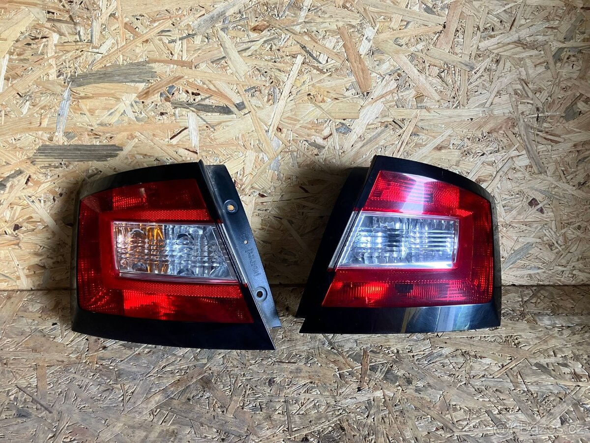 Škoda fabia 3 sedan Zadní světla