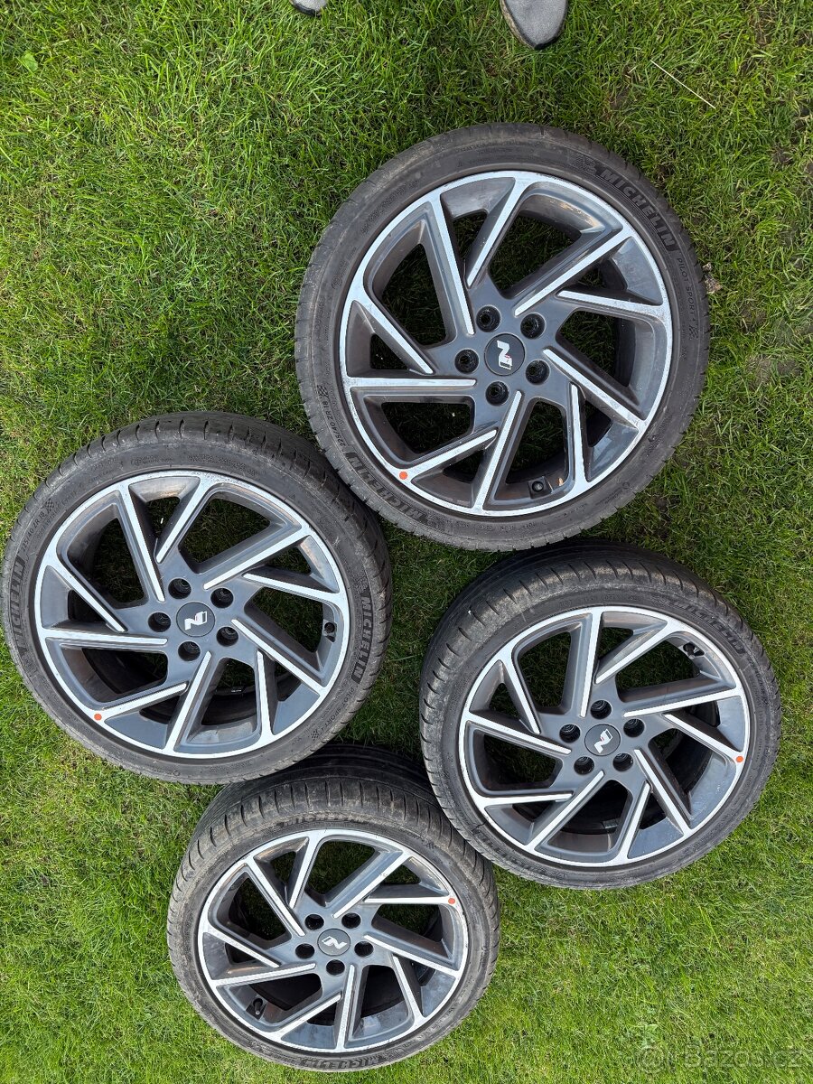 Originální kola Hyundai 5x114,3 r18