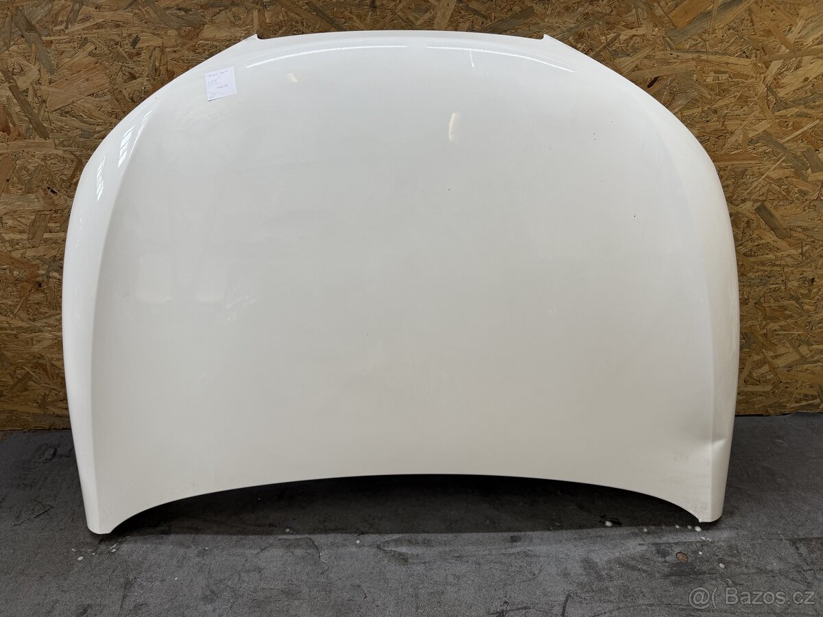 Kapota Seat Ibiza 2010