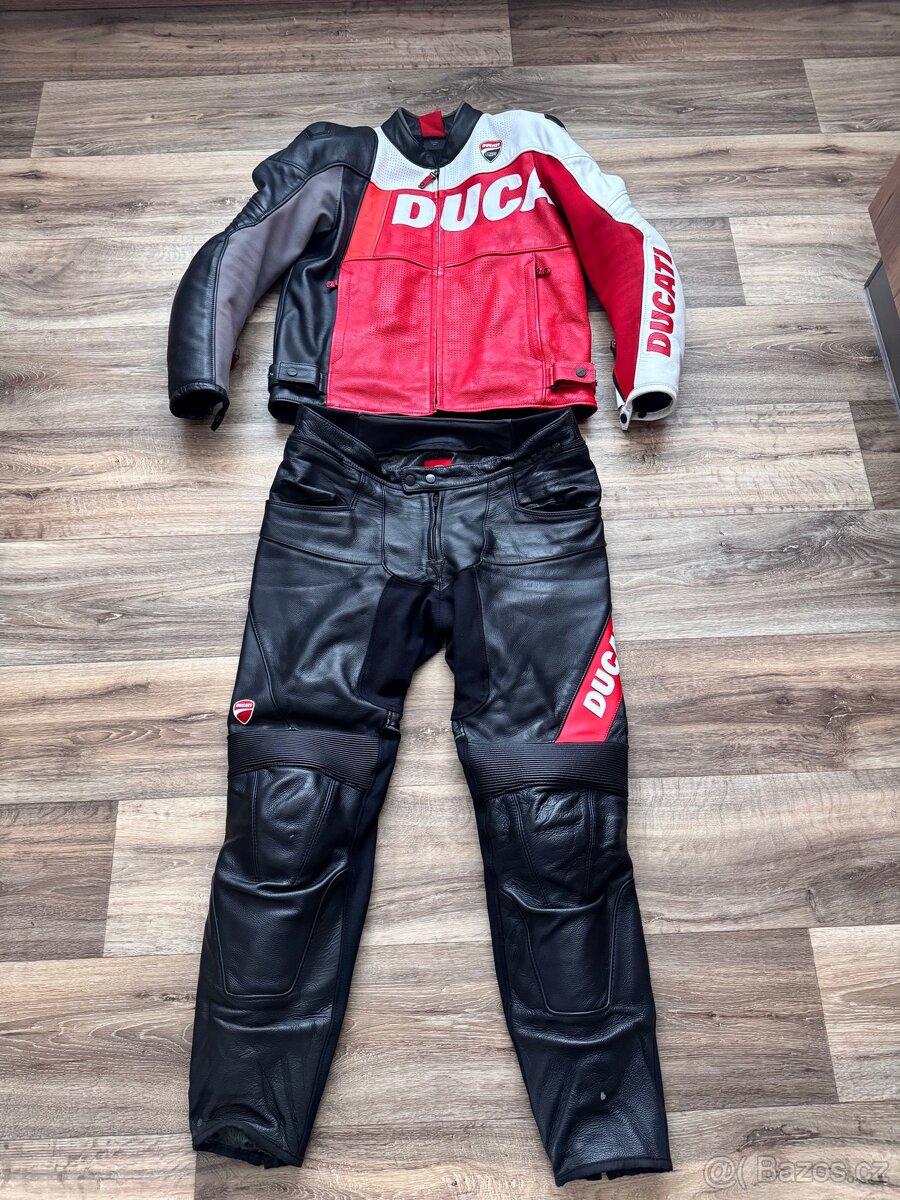 Ducati 2- dílná kožená kombinéza vel. 52
