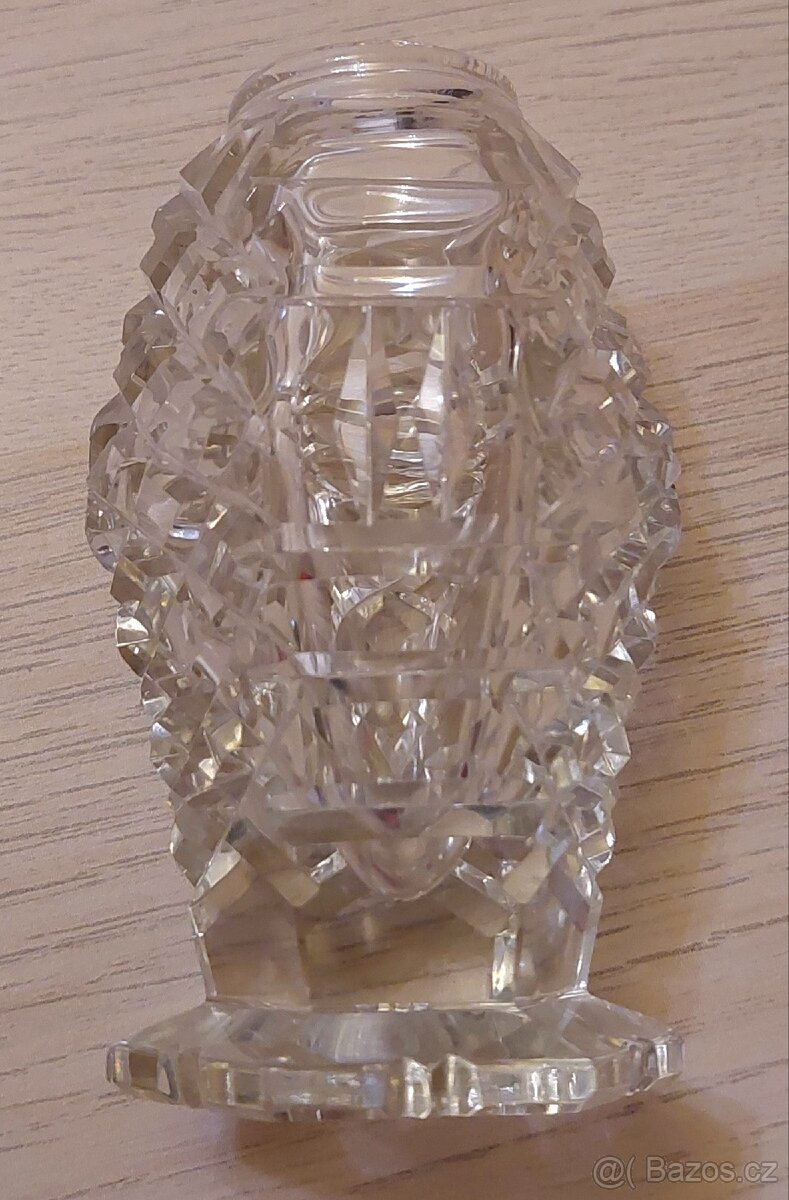 Skleněná vázička