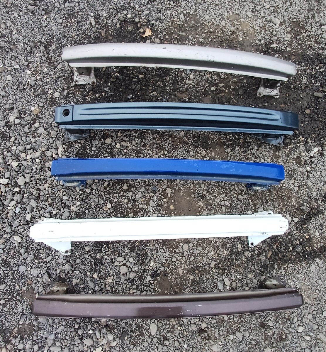 Výstuha zadního nárazníku Škoda