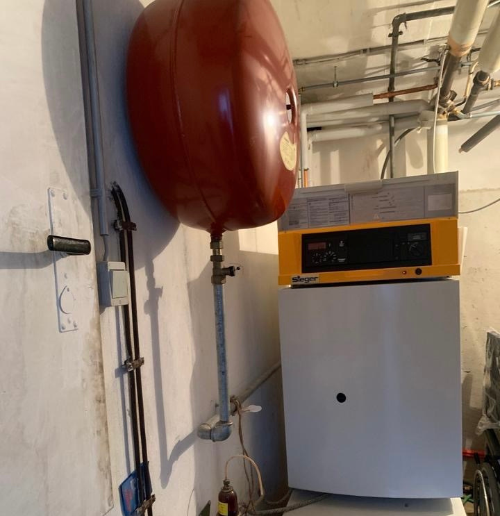 Litinový teplovodní kotel na vyjetý olej/LTO 29kw