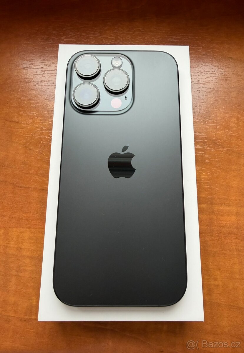 iPhone 16 Pro 128 – barva černý titan
