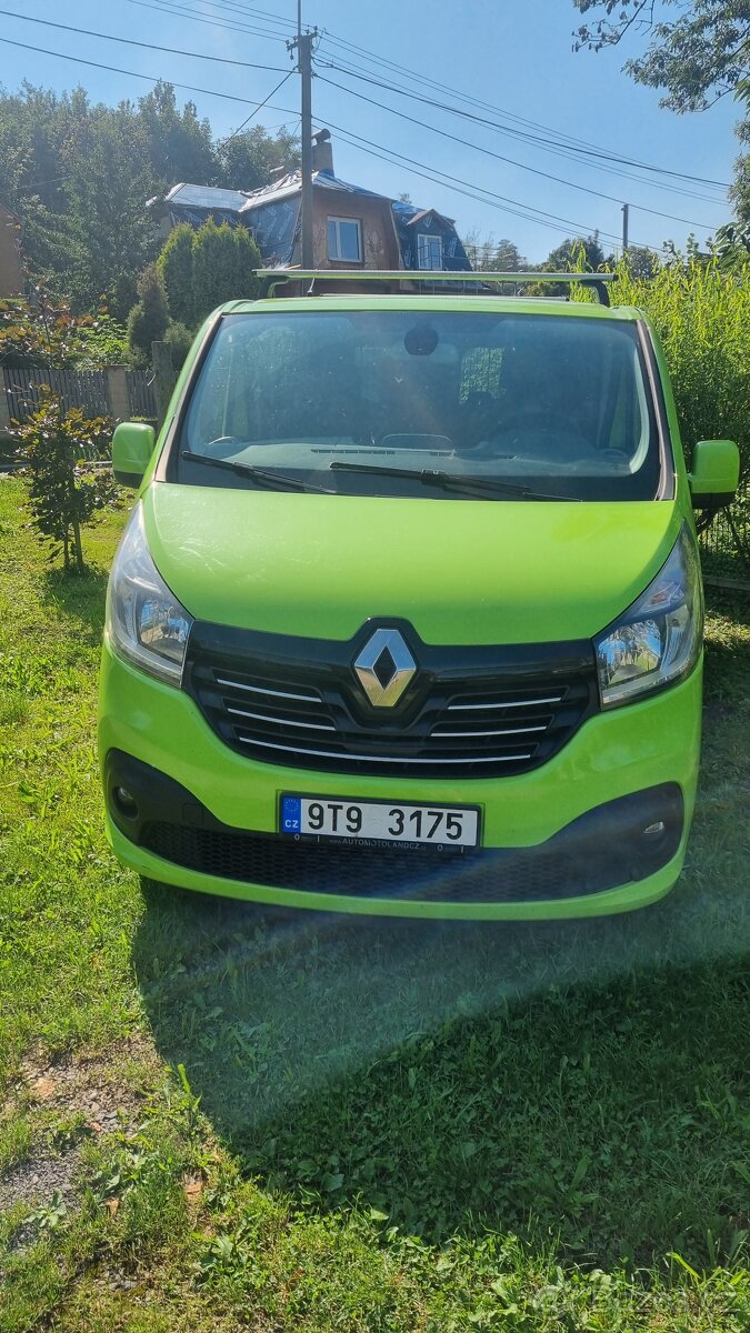 Renault Trafic, 9 míst, L1H1, CR, 92kW, 1.majitel, r.v. 2015