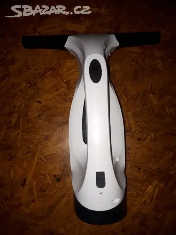 Prodám Aku vysavač na okna