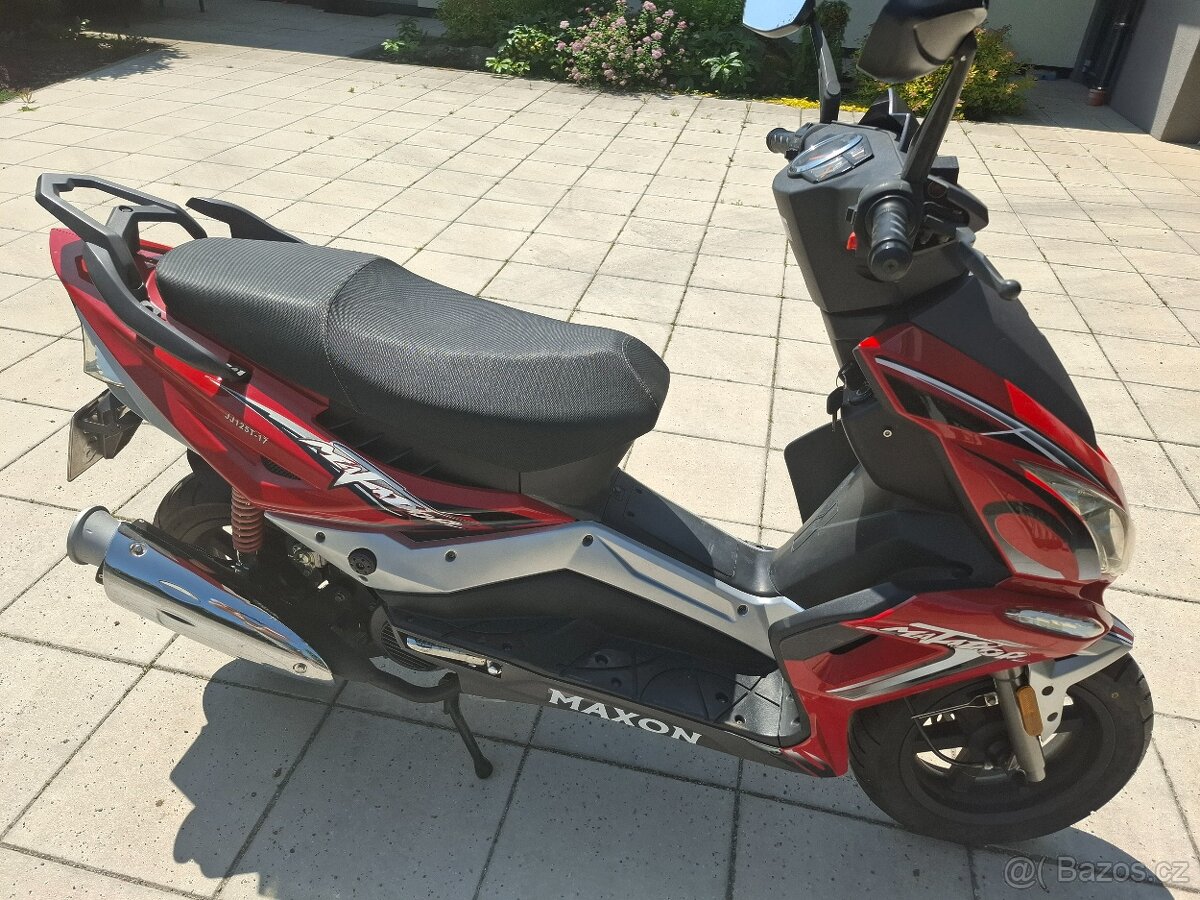 Skútr Maxon Matador 125
