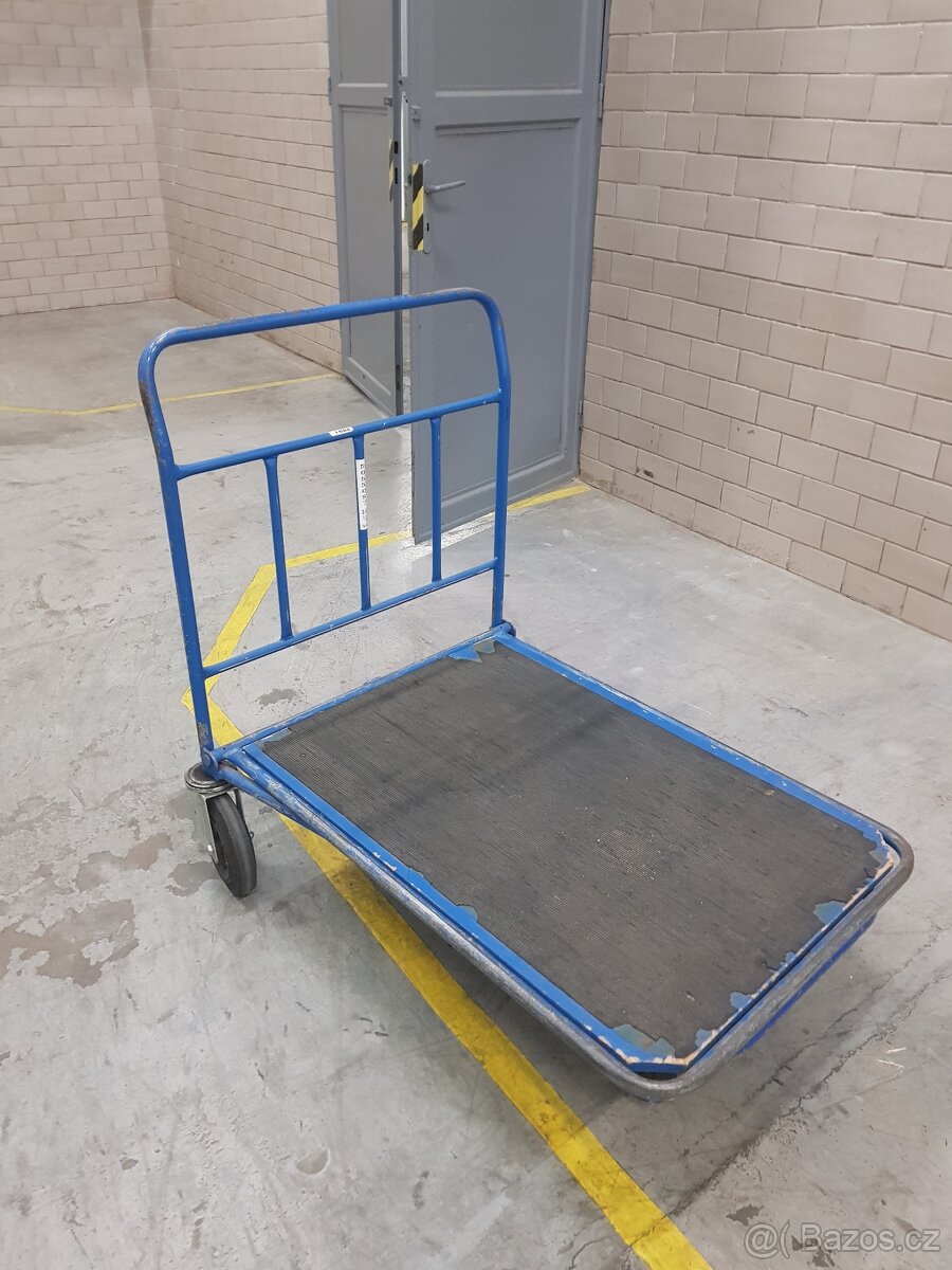 manipulační vozík