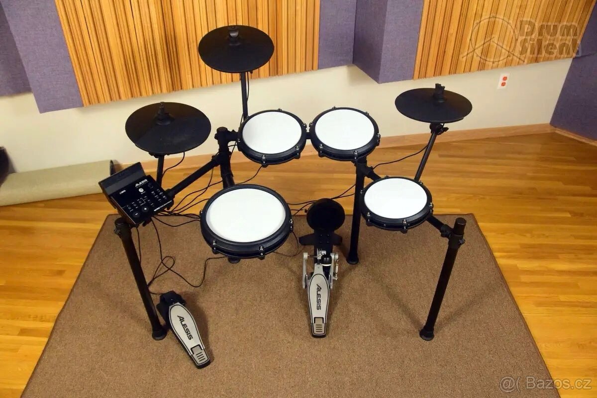 Alesis Nitro Max