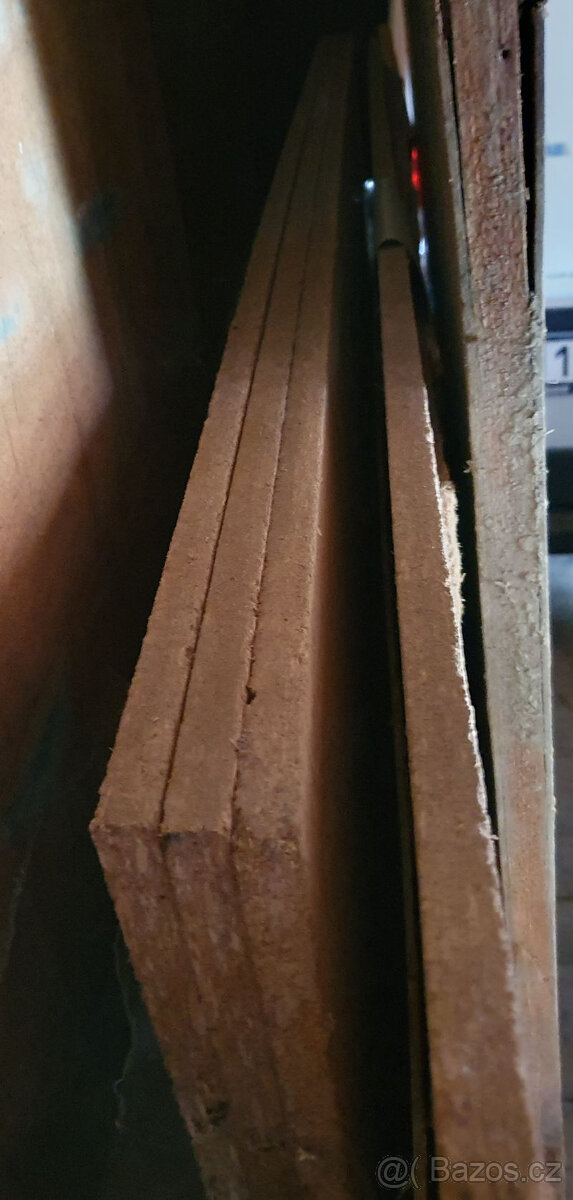 Dřevotříska 175/175/1,5; umakart deska